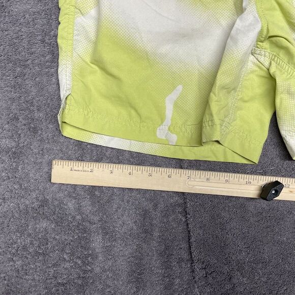 Urban Outfitters Mens Medium Graffiti Print Green White Unlined Board Shorts 5" - Picture 6 of 8